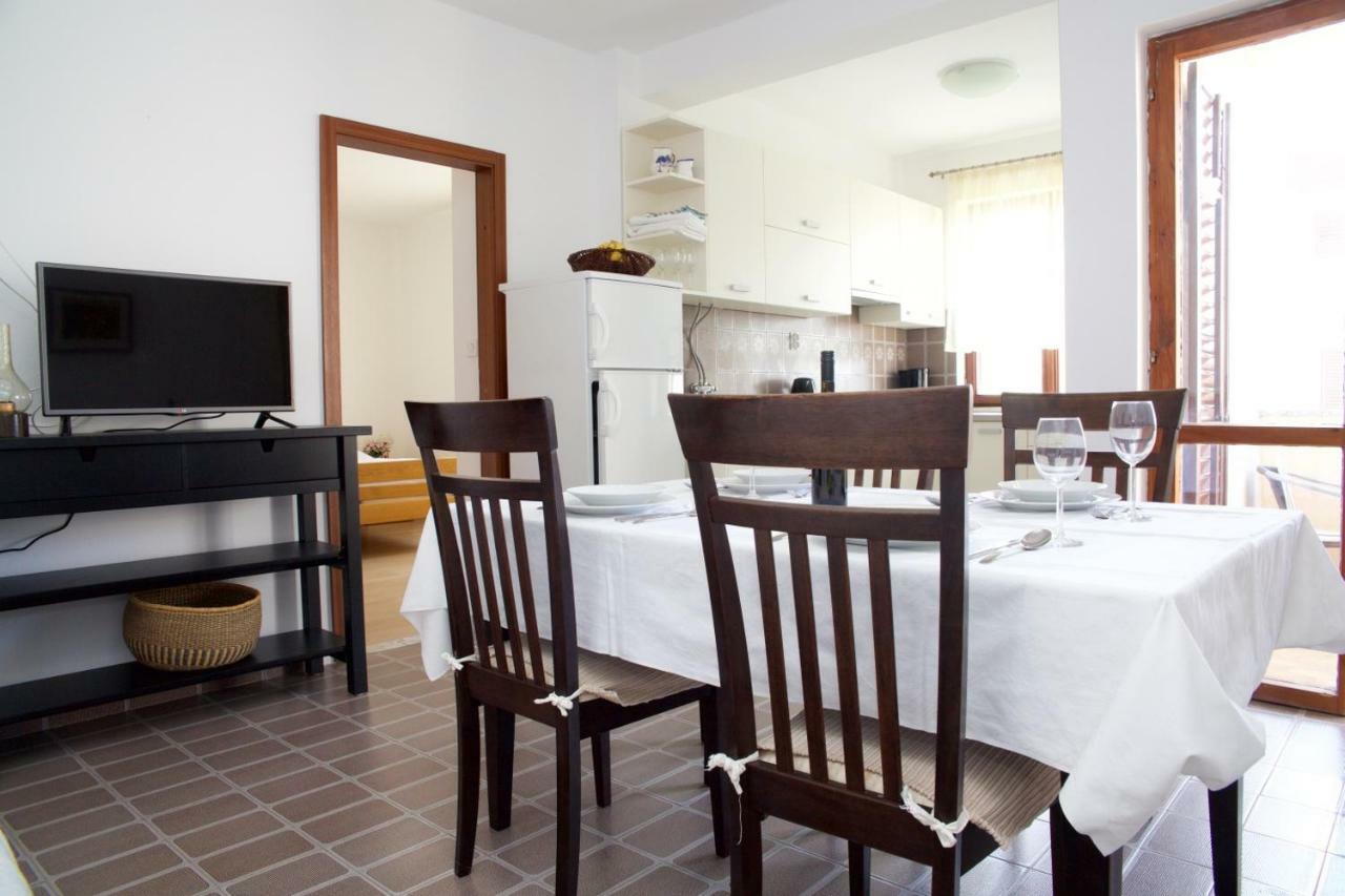 Apartments Fjaka Светі Филип-і-Яков Екстер'єр фото