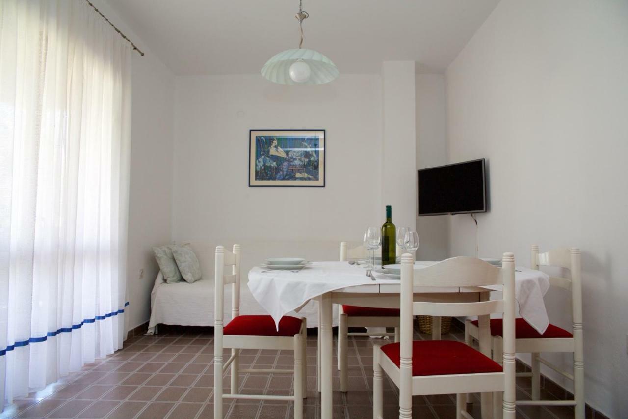 Apartments Fjaka Светі Филип-і-Яков Екстер'єр фото